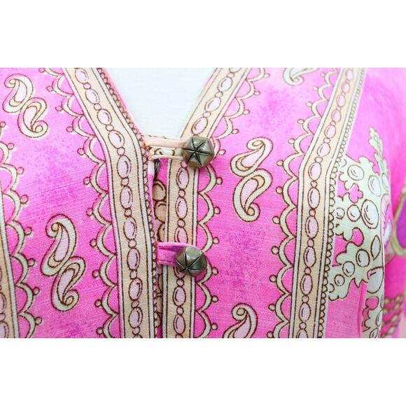 Vintage DELA-ANN Novelty Pink Glam Jewelry Print Lounge Kaftan Dress 1960's M - Picture 8 of 16